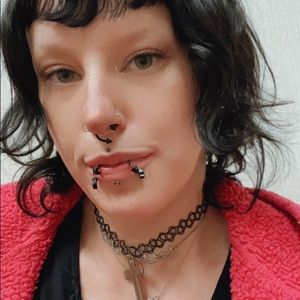 Meet your Posher, Rebecca